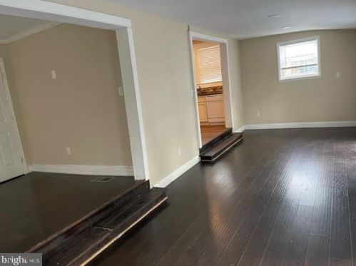 101 Legion Ave, Yardley PA  19067-1125 exterior