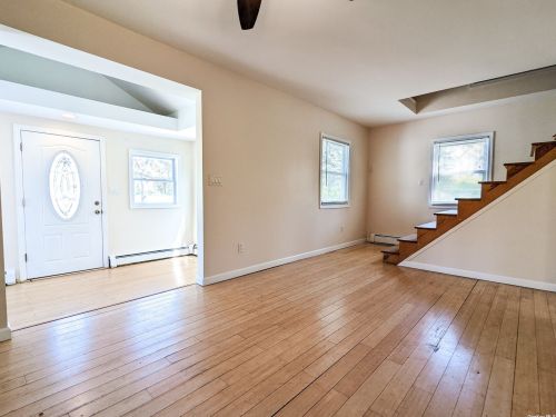 242 Pine Acre Blvd, Huntington Station NY  11746-8501 exterior