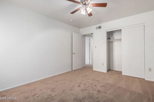 5947 Golden Ln, Glendale AZ  85302-4441 exterior