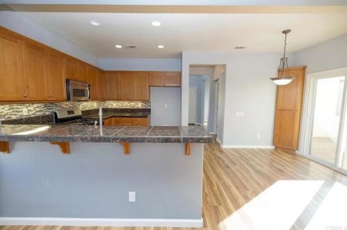 4237 Ivory Ln, Turlock CA  95382-7430 exterior
