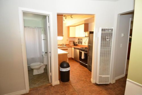 1160 Grand Ave, San Diego CA 92109-4272 exterior