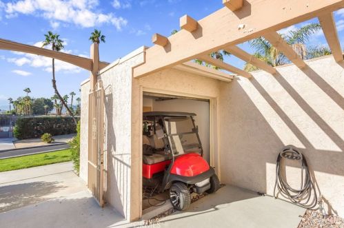 79376 Montego Bay Dr, Indio CA  92203-8051 exterior