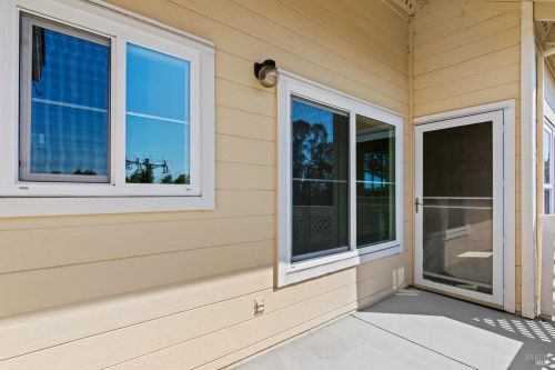 735 Buchanan St, Benicia CA  94510-2959 exterior