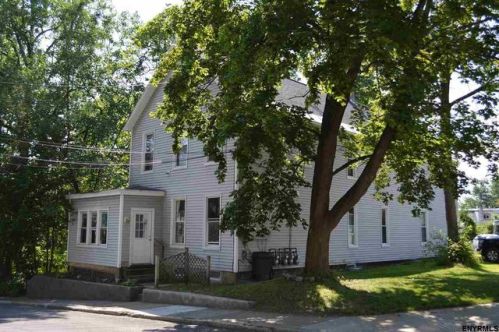 7 Center St, Schenectady, NY 12305-1130