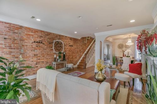 147 Thomas St, Washington DC  20001-1636 exterior