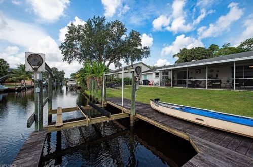 27244 Barbarosa St, Bonita Springs, FL 34135-4346