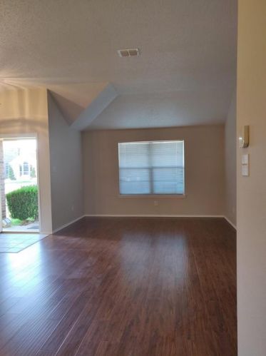 405 Flowering Plum Ln, Fort Worth, TX 76140-6556