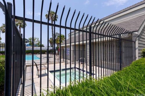 7444 Tooma St, San Diego CA  92139-2941 exterior