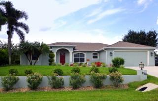989 Oswego Ave, Sebastian, FL 32958-5133