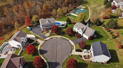 122 Suncrest Ct, Canonsburg, PA 15317-4865