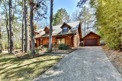 390 Royale Greens Dr, Stephen Creek, TX 77331-3171