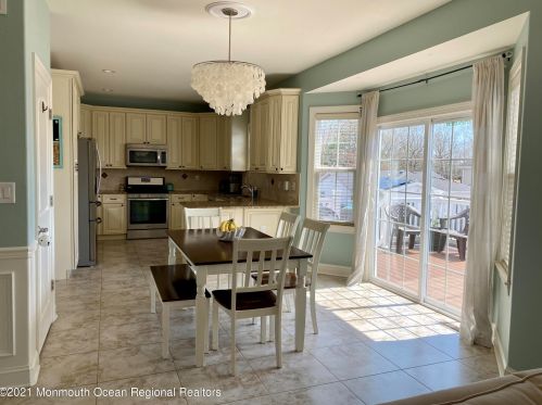 905 Elwood St, Lacey NJ  08731-1124 exterior