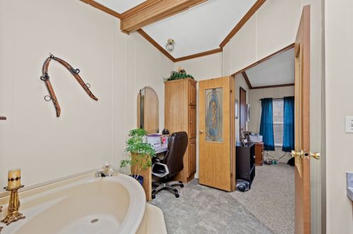 56 Wheatley Rd, North Charleroi PA  15022-3431 exterior