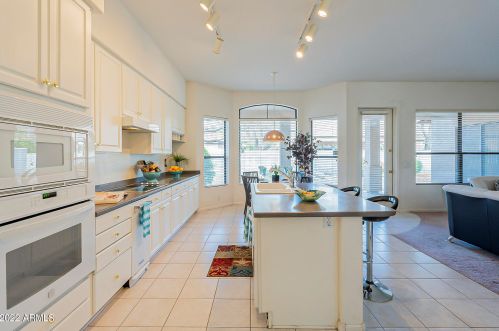 4608 Molly Ln, Cave Creek AZ  85331-6691 exterior