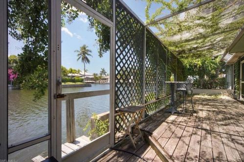 2381 Oleander St, Saint James City FL  33956-2074 exterior