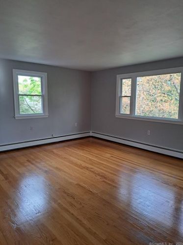 13 Union Pl, Manchester CT  06042-2056 exterior