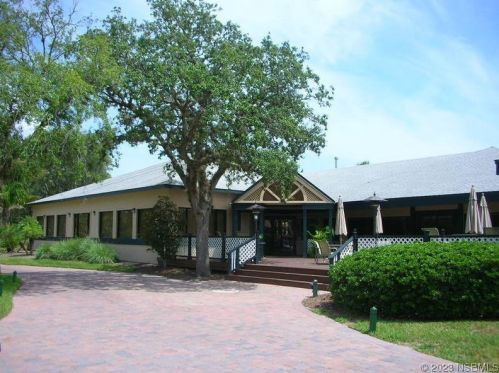 1879 Spruce Creek Blvd, Daytona Beach FL  32128-6742 exterior