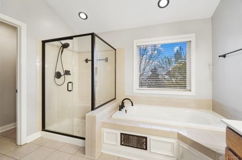 266 Forest Edge Dr, South Lebanon OH  45065-8736 exterior