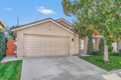 7113 Lyndale Cir, Elk Grove, CA 95758-6357