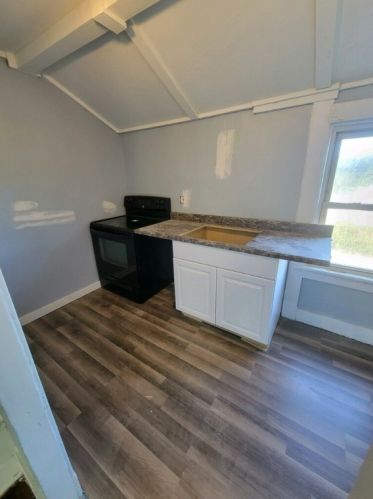 5725 Verona Rd, Verona PA  15147-3012 exterior