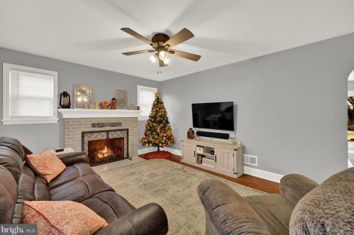 1829 Basin Hill Blvd, Carlisle PA  17013-1111 exterior