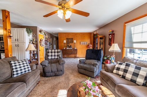 1746 Rose St, New Kensington PA  15068-3629 exterior