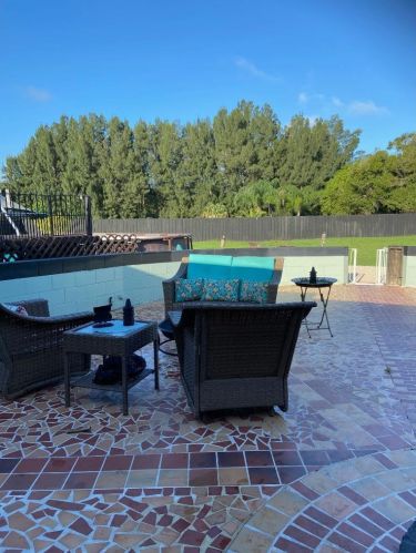 2395 Jenkins Rd, Fort Pierce FL 34947-5311 exterior