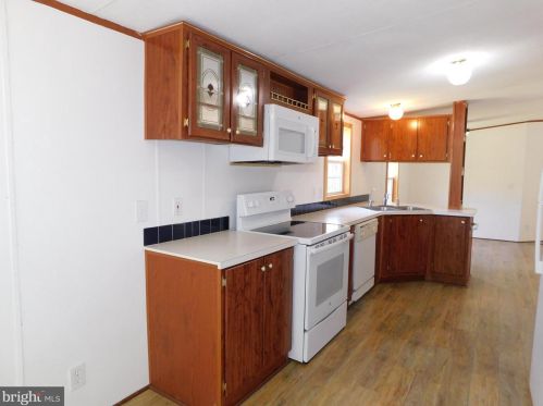 35353 Dannys Dr, Laurel DE  19956-3311 exterior