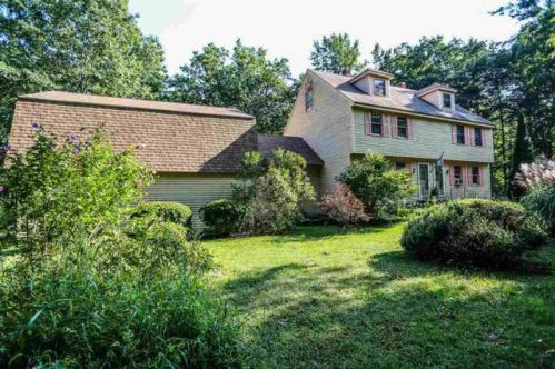 780 Fremont Rd, Chester, NH 03036-4182