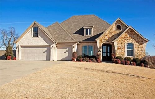 2104 Riverwater Ln, Fayetteville, AR 72703-9024