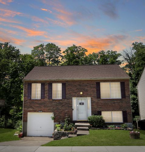 4024 Woodchase Dr, Covington, KY 41018-2896
