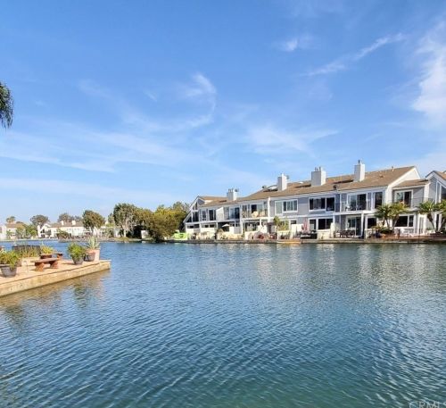 3462 Bravata Dr, Huntington Beach, CA 92649-2033