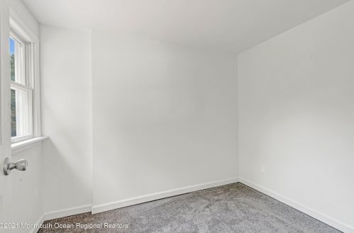 243 Crestview Dr, Middletown NJ  07748-3604 exterior