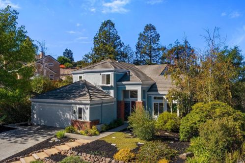 149 Panorama Dr, Benicia, CA 94510-1629