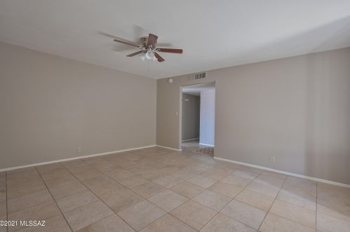 640 Bedford Dr, Tucson, AZ 85710-2620