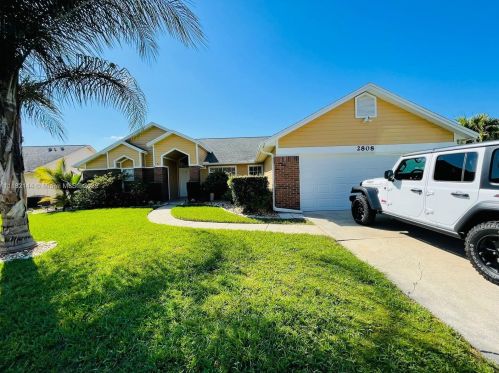 2808 Eagle Lake Dr, Orlando, FL 32837-6905