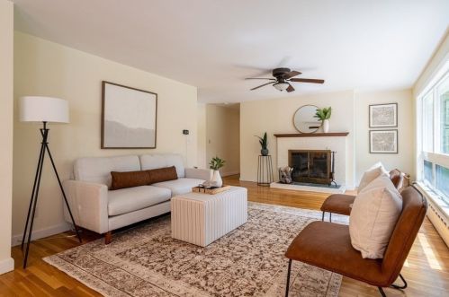 67 High St, Medfield, MA 02052-3134