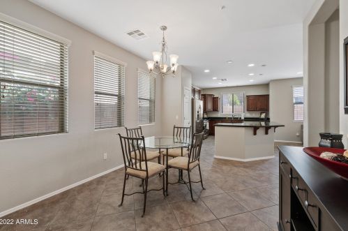 3272 Meadowview Dr, Gilbert AZ 85298-4001 exterior