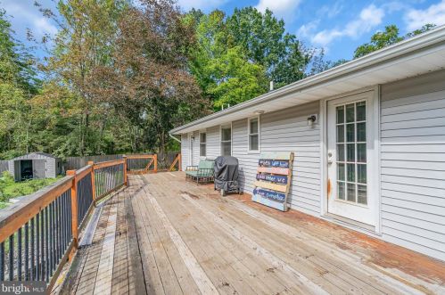 16 Bayberry Rd, Princeton NJ  08540-7417 exterior