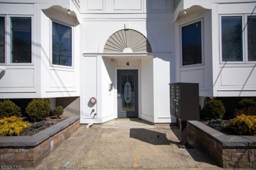 4 Macculloch Ave, Morristown NJ  07960-7507 exterior