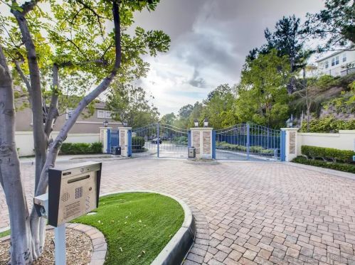 11218 Carmel Crk Rd, San Diego CA 92130-2625 exterior