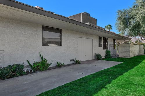 6 Cornell Dr, Rancho Mirage CA  92270-3630 exterior