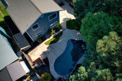 9262 Mapleview Way, Elk Grove CA  95758-5007 exterior