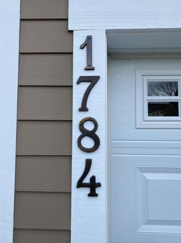 1784 Regal Ct, Oconomowoc, WI 53066-4893