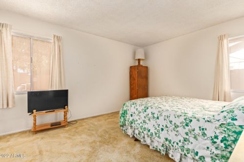 15014 37 Ave, Phoenix AZ 85053-5508 exterior