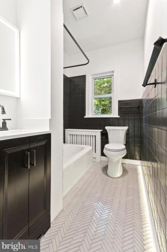 201 Plymouth Pl, Camden NJ  08109-2834 exterior