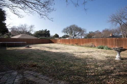 1410 Woodcreek Dr, Richardson TX  75082-4518 exterior