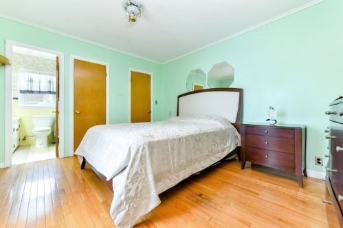 37 Spencer Ave, Chelsea MA  02150-3023 exterior