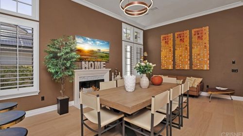 3825 Prado Del Trigo, Calabasas CA  91302-3638 exterior