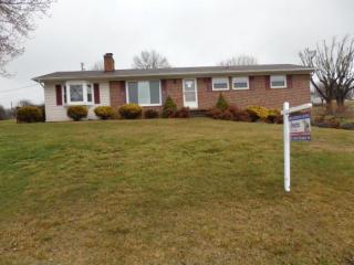 5613 Arapaho Dr, Kingsport, TN 37664-4219
